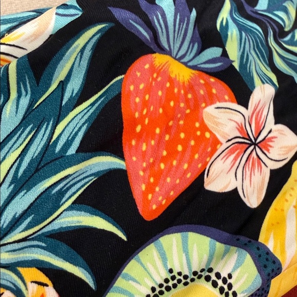 NWOT Marine Layer Tropical Fruit Print Bikini Top Size: L - Picture 3 of 6